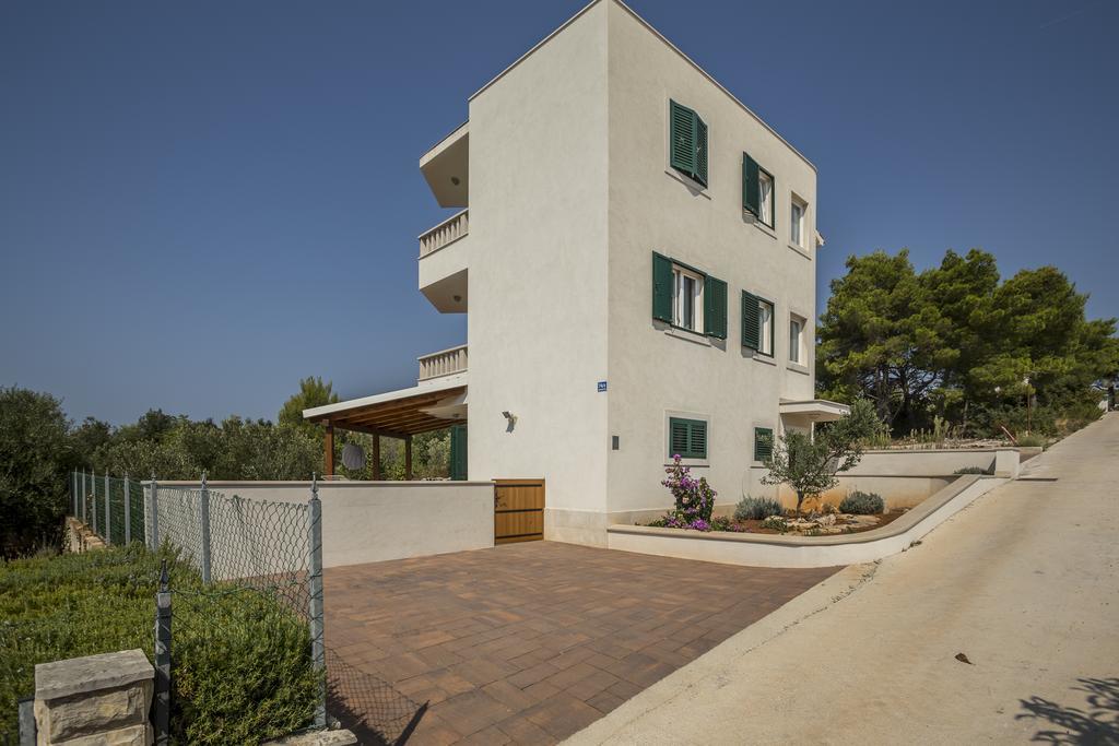 Apartmani Mariela Маслиница Екстериор снимка