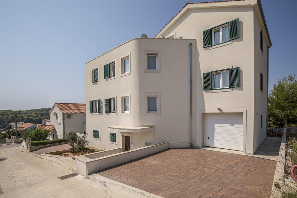 Apartmani Mariela Маслиница Екстериор снимка
