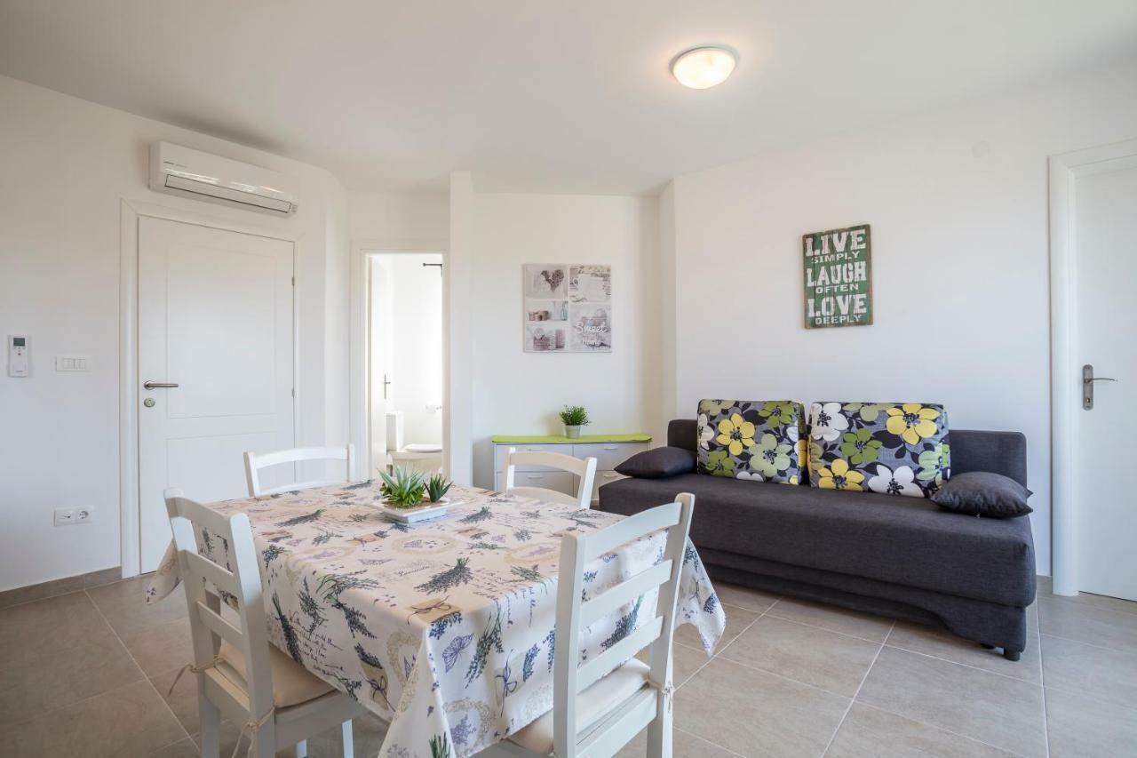 Apartmani Mariela Маслиница Стая снимка